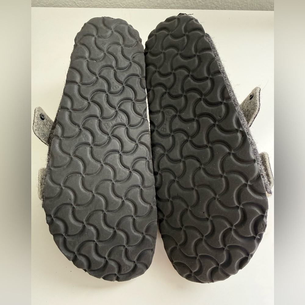 Birkenstock Arizona women size 7 Gray Felt Double-Buckle Slide Sandals - Picture 8 of 8